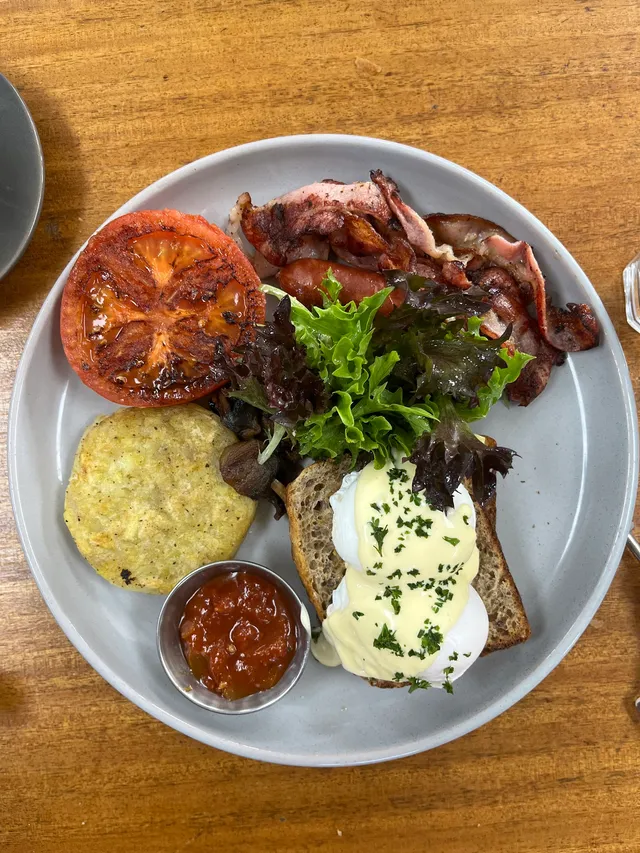 Fresh food at Manu café